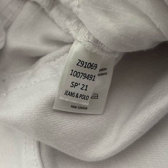 Venus White Distressed Denim Shorts Size 12 - Picture 6 of 6